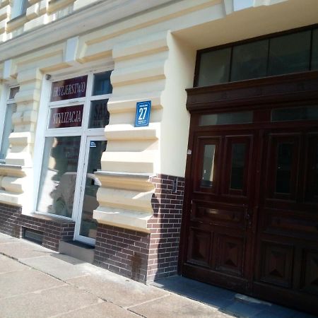 Hostel Tulip - Pokoj Nr 8 Ze Wspolna Lazienka I Kuchnia Шчечин Екстериор снимка